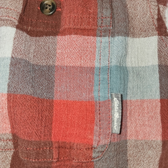 Eddie Bauer, Medium, red, blue, shirt - Picture 5 of 5